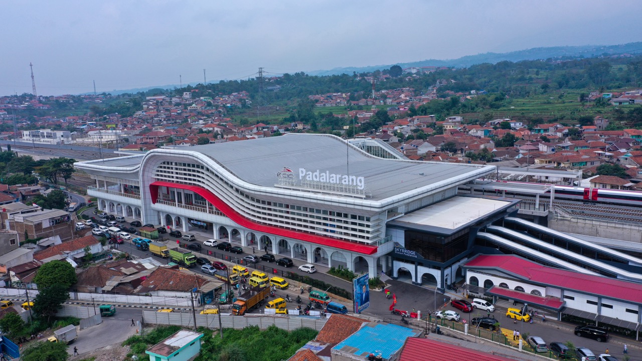 Laris Manis! Penjualan Tiket Whoosh Tembus 49 Ribu Selama Libur Panjang Kenaikan Yesus Kristus 2026